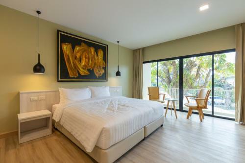 Porestva Hotel Sriracha