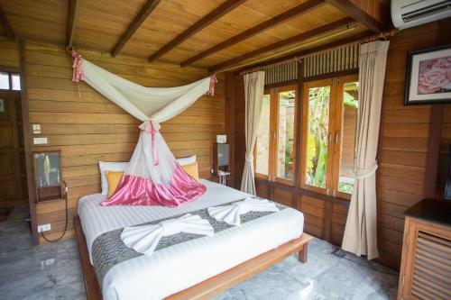 Hotel 100 Islands Resort & Spa