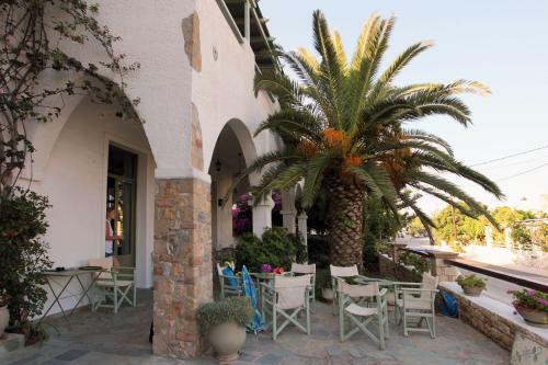 Achilleion Hotel