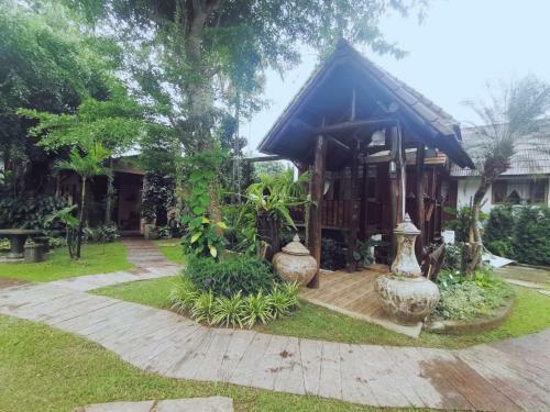 Hotel Lunghe Homestay (?????????????)