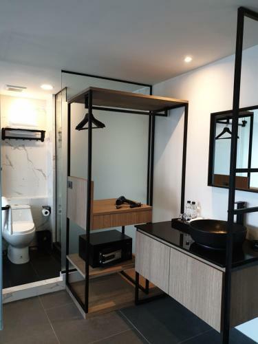 Mayson Place Hotel
