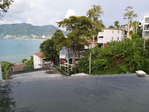 Sea Cave Villa