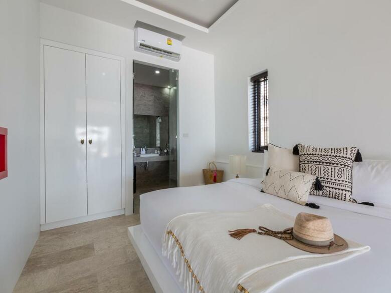 Skye Beach Hotel
