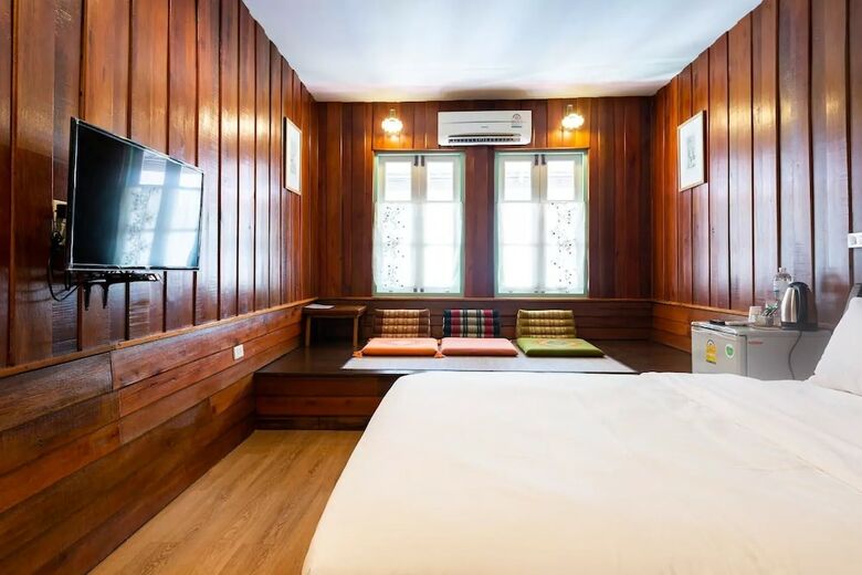 Hostal Ishome& Hashery