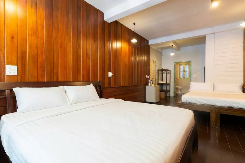 Hostal Ishome& Hashery