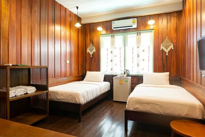 Hostal Ishome& Hashery