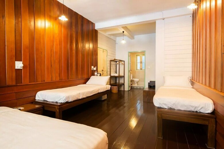 Hostal Ishome& Hashery