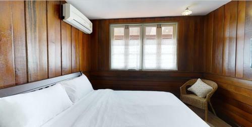 Hostal Ishome& Hashery