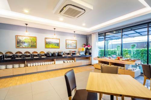 Livotel Hotel Kaset Nawamin Bangkok