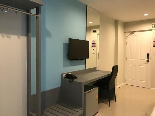 Zircon Hotel