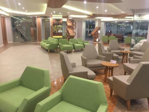 Zircon Hotel