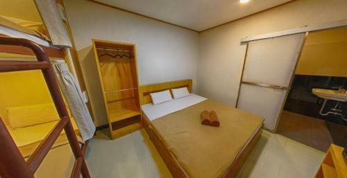 Express Hostel