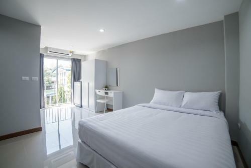 Hotel S44room
