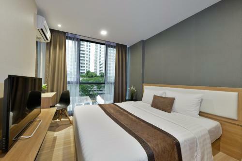 Aparthotel Ten Ekamai Suites By Aspira