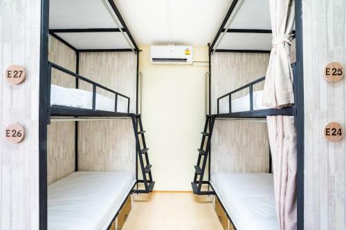 Hostel At Thonglor