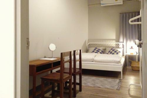 Fun Cafe & Hostel Bangkok