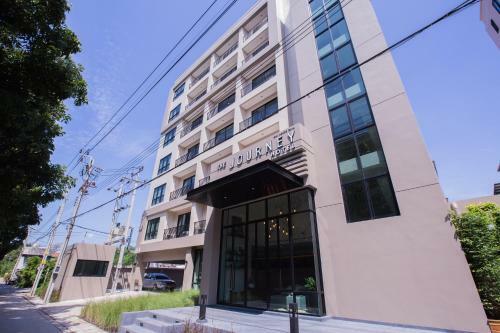 The Journey Hotel Laksi