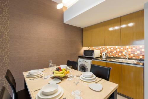 Hotel At 115 By Rompo