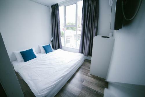 Diff Hostel