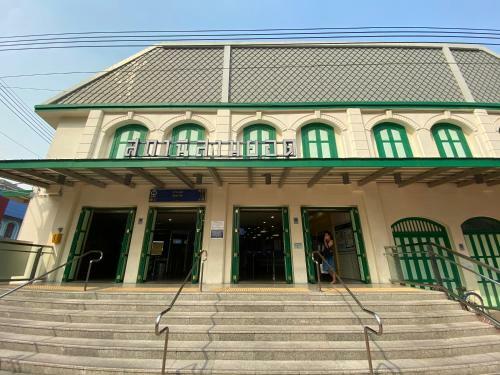 Issara By D Hostel