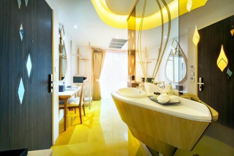 Anajak Bangkok Hotel