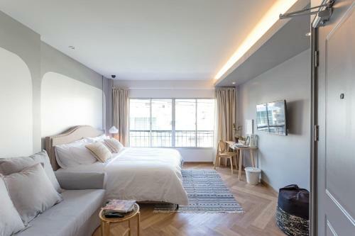 Hotel Vacation Bangkok, The Artistic Home