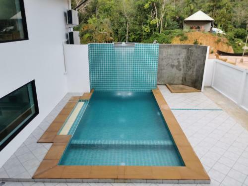 The Hill Side Kamala Service Apartment