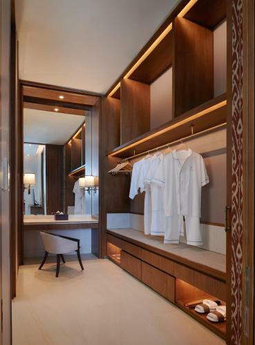 Hotel V Villas Phuket - Mgallery