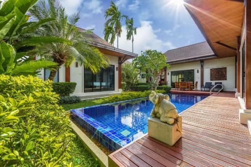 Villa Savu By Tropiclook