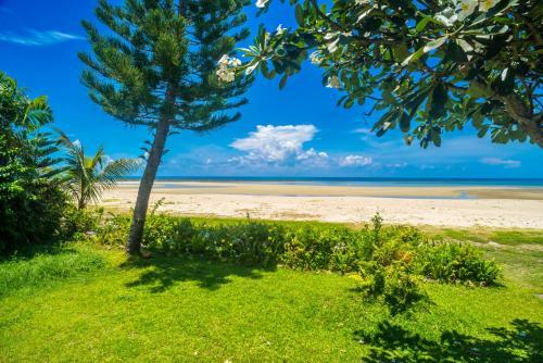 Beachfront Villa Baan Chaai Haat 4br