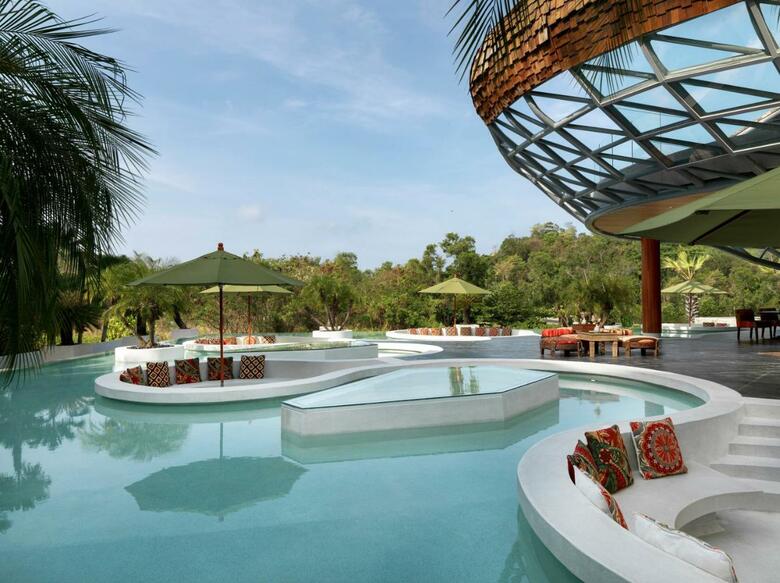 Hotel Wyndham Grand Nai Harn Beach Phuket