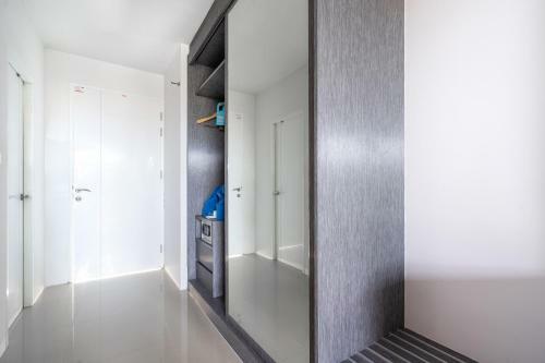 Hotel The Thames Pool Access Resort & Villa