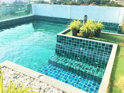 Apartamento Fantastic Roof Top Pool!