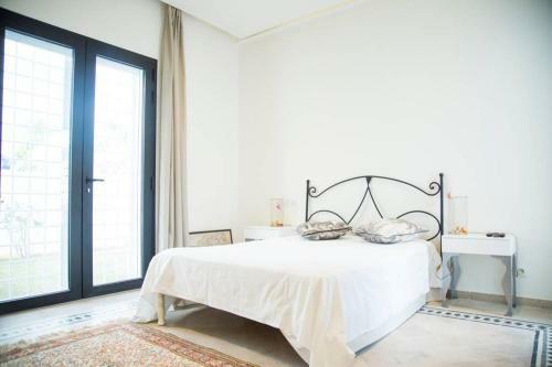 Les Verri�res de Gammarth: Villa Moderne +piscine