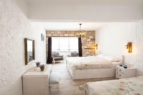 Hotel Monat Otel