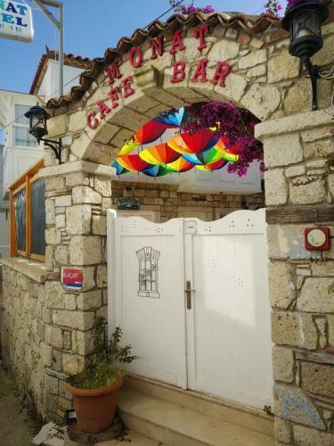 Hotel Monat Otel