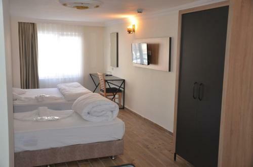 Hotel Piyes Otel