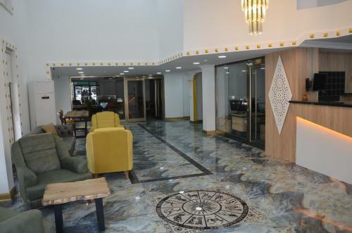 Hotel Piyes Otel