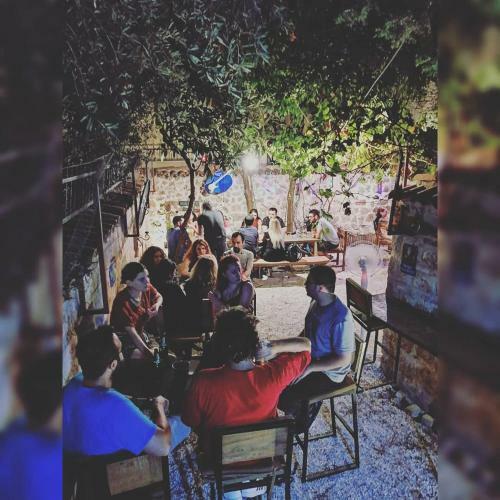Kuyu Beergarden Hostel