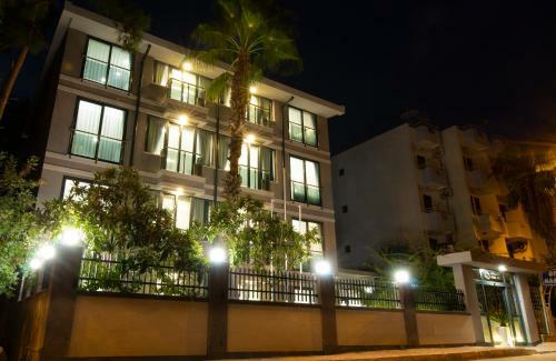 Opera Suites Apart Hotel