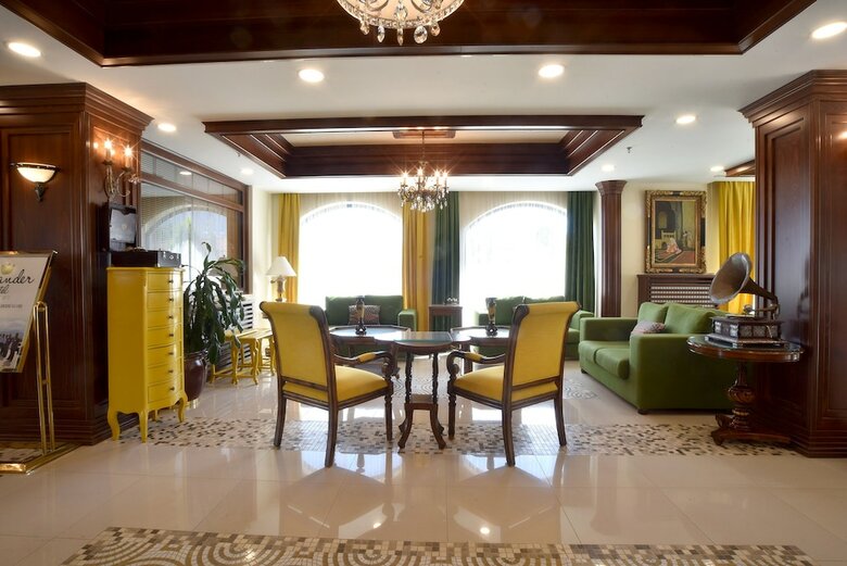 Alexander Hotel Gerakari