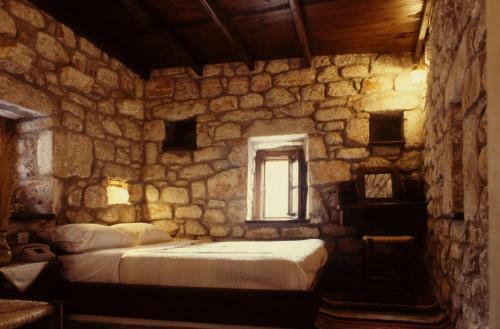 Hotel Tsitsiris Castle