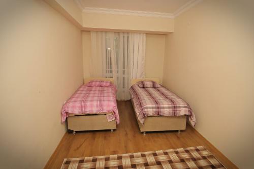 �zkanlar Apart
