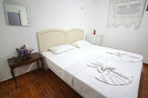 Hotel Bozcaada Ilg?n Ba? Evi