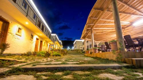 Sukha Inn Hotel & Beach
