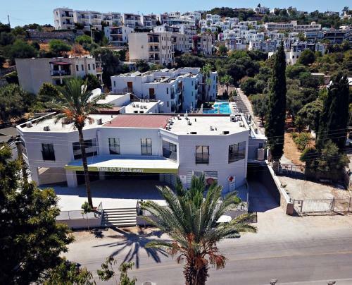 Queen Apart Hotel & Residence