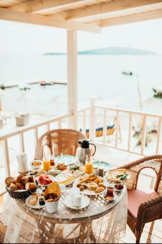 Hotel B�y�kada Loc'ada