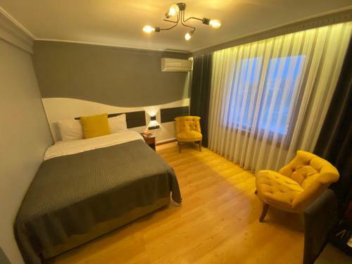 Martin City Hotel