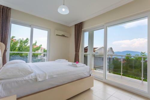 Crown 2 Villa
