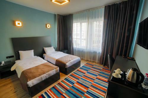 Hotel Atos Otel